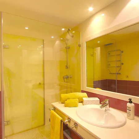 1135 Beachfront First Line 3 Pools Tropical Garden Марбелья